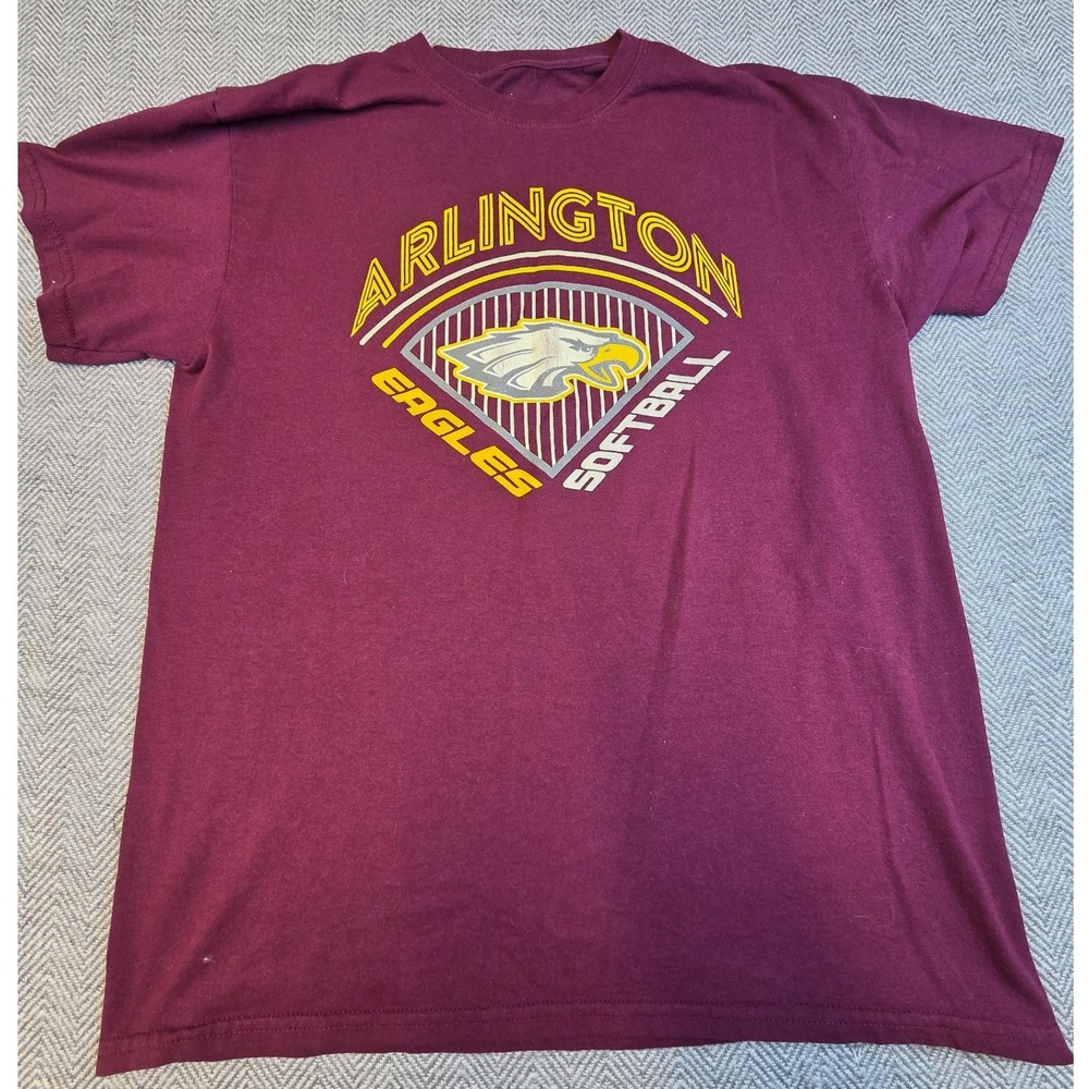 Arlington Eagles Softball Graphic T-Shirt Maroon Short Sleeve Crew Neck Mens M
